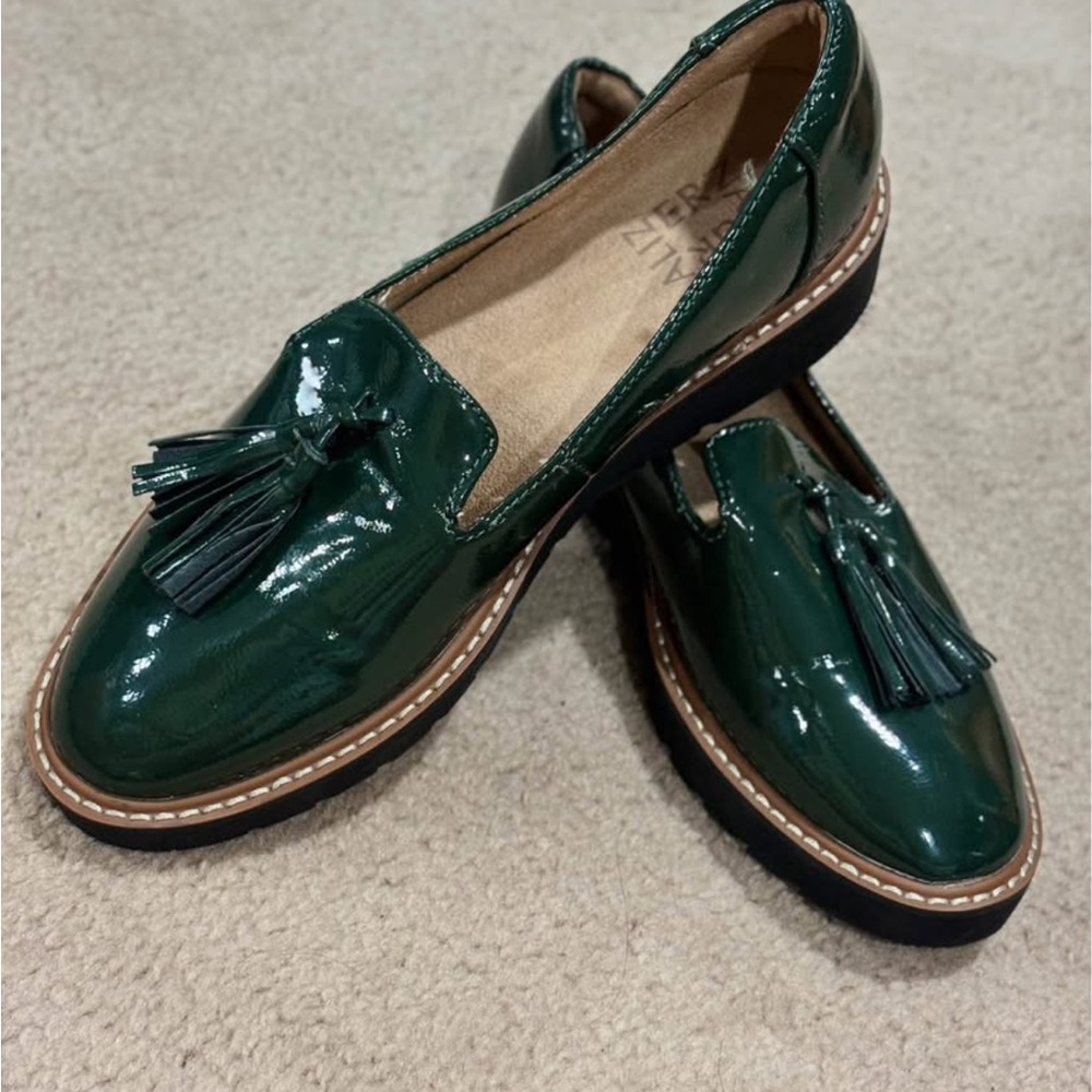 Naturalizer Green Patent Leather Sneakers